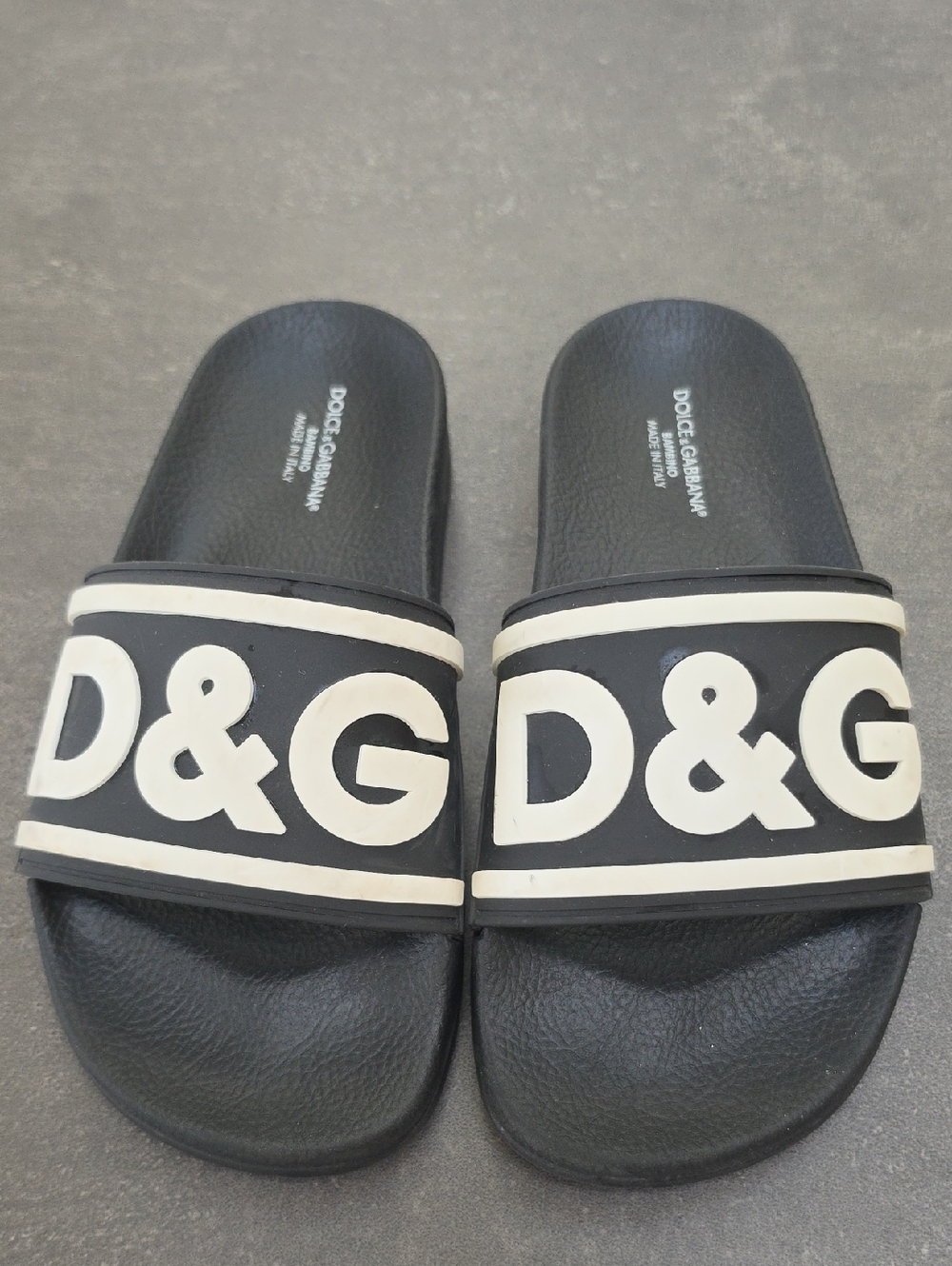 Dolce & Gabbana Black and White D&G Logo Slides Size 36